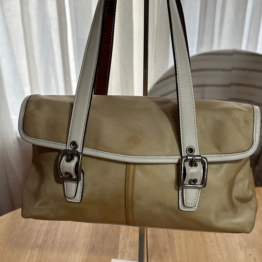 Coach 1993 EUC Tan and White Handbag
